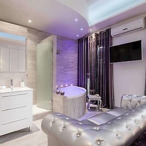 Studio met een King Size Bed